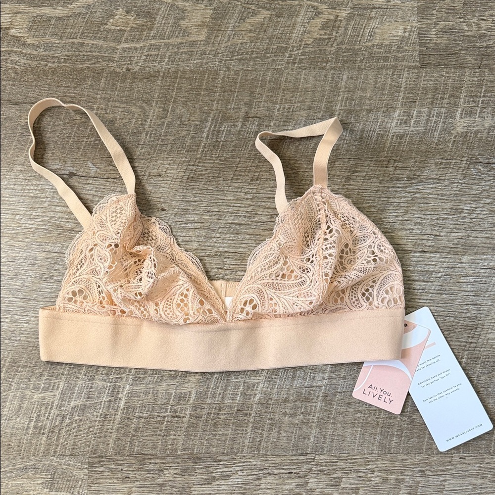 NWT All You Lively Lace Bralette - Soft Peach Size L